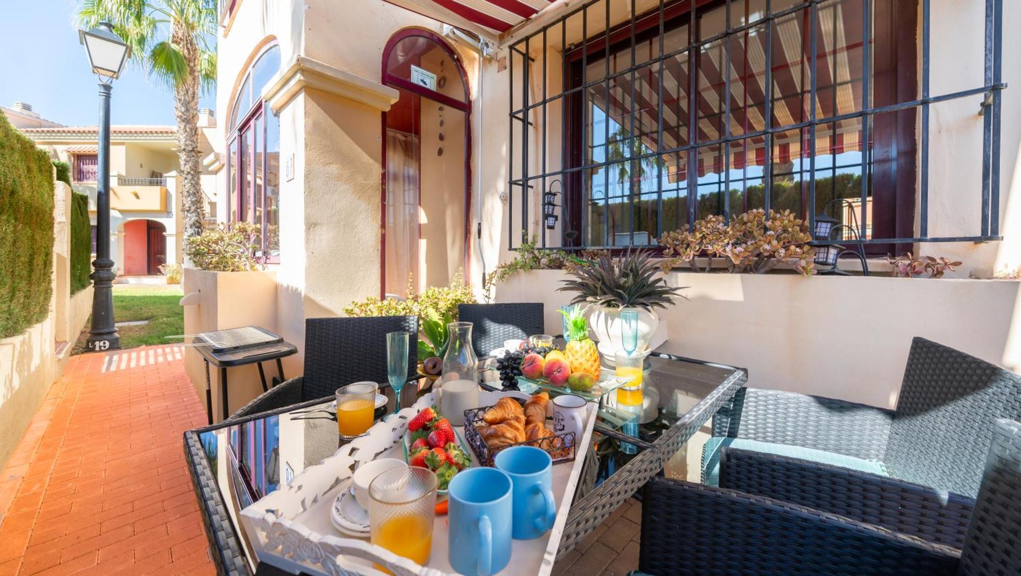 Club Salino Hideaway-Your Peaceful Retreat With Pool In Torrevieja Zewnętrze zdjęcie